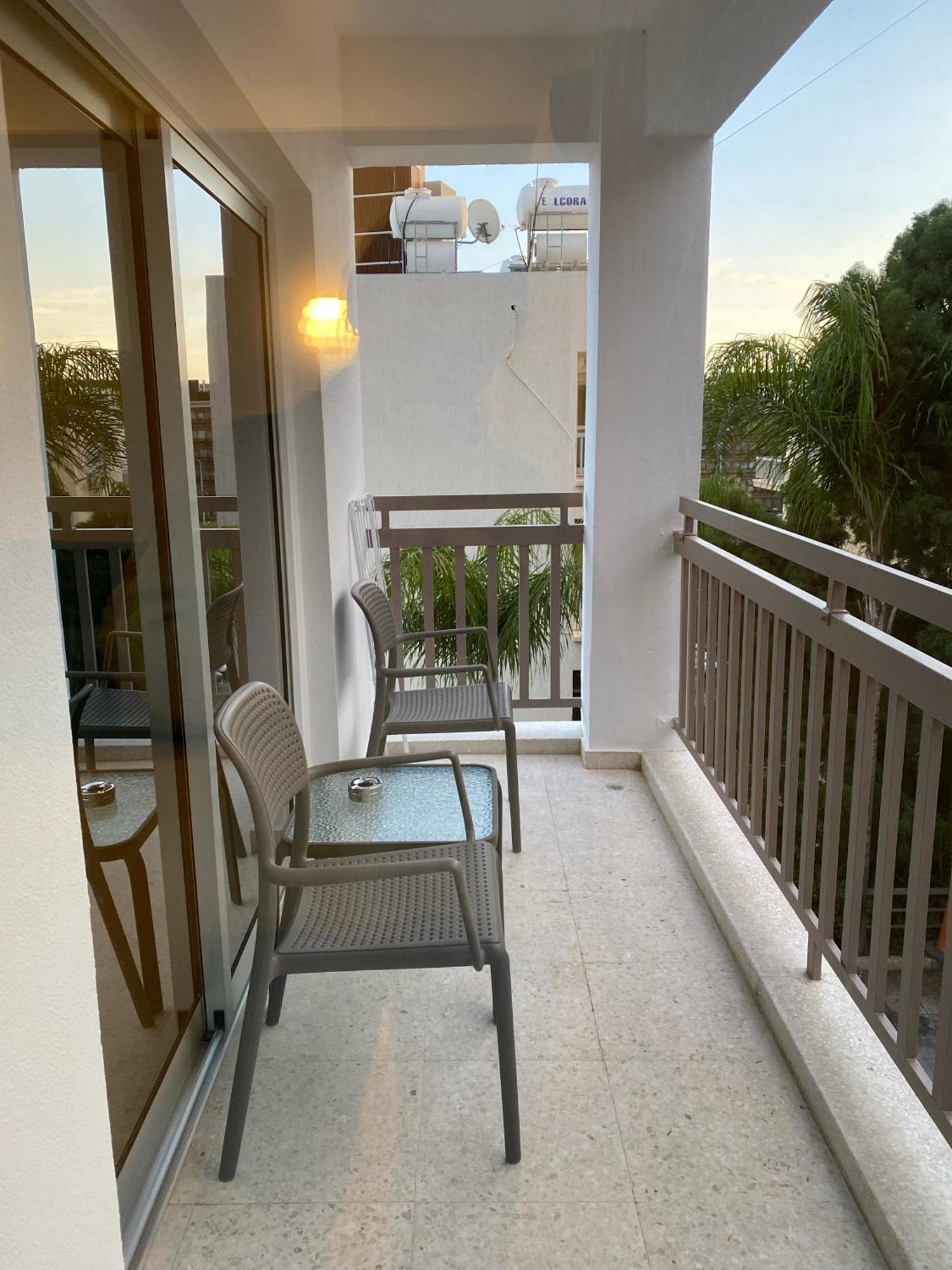 לימסול T&L Apartments Agiaos Tychonas מראה חיצוני תמונה